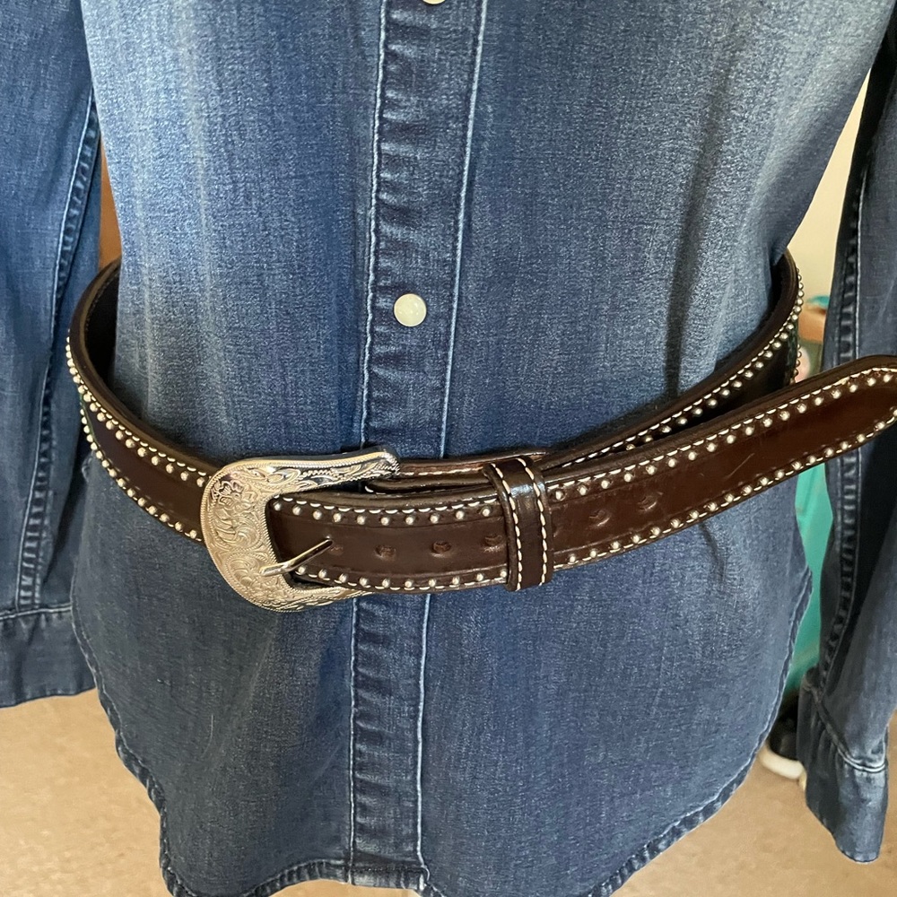 Circle Y belt
